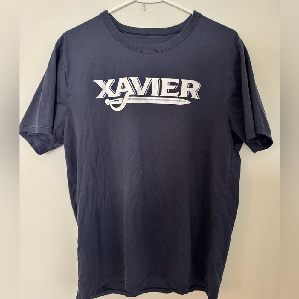 Xavier lululemon pace breaker shirt
